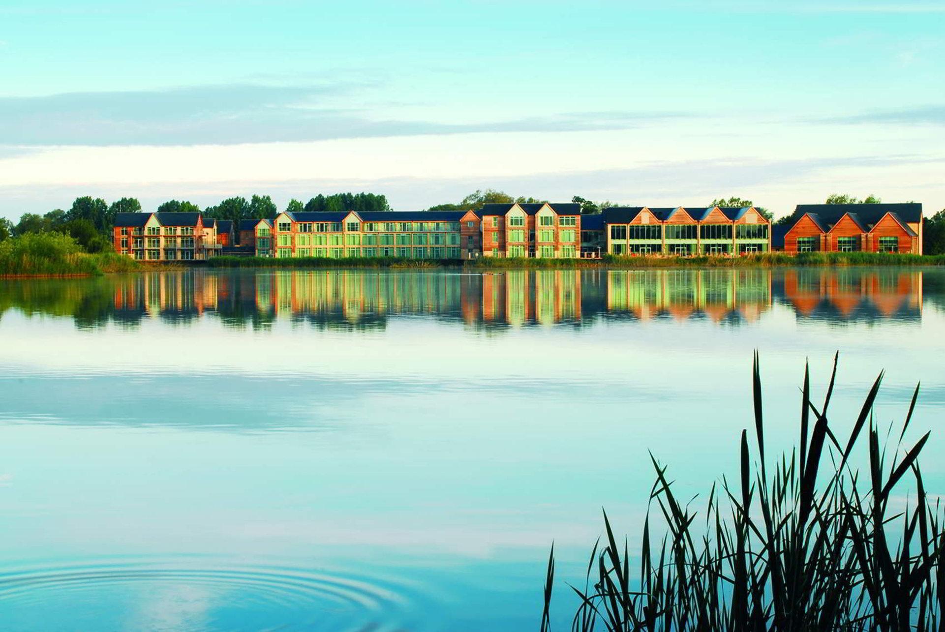 De Vere Cotswold Water Park Apartments Cirencester Ngoại thất bức ảnh